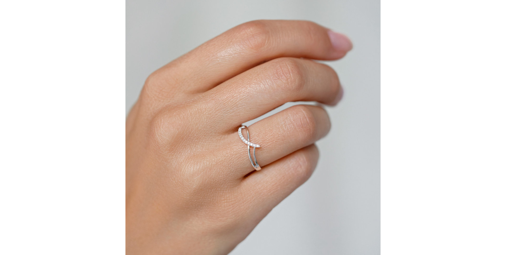 Prsteň s diamantmi Elegant Line