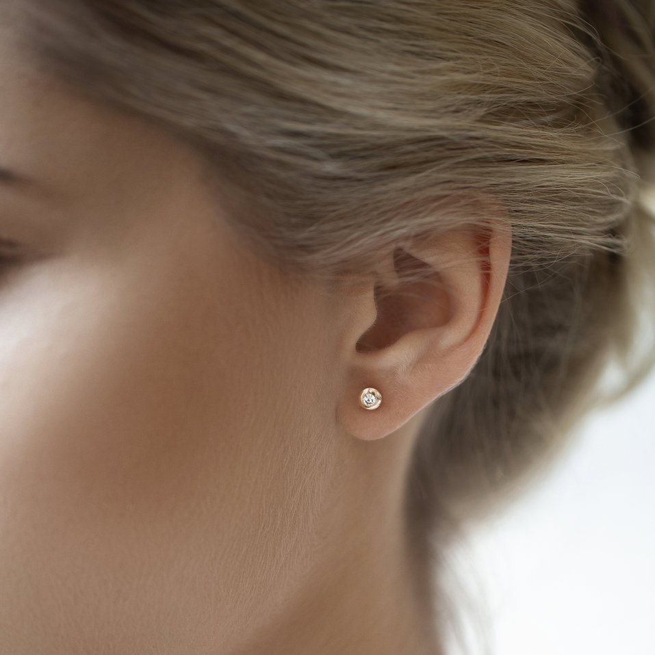 Náušnice s diamantom Dots