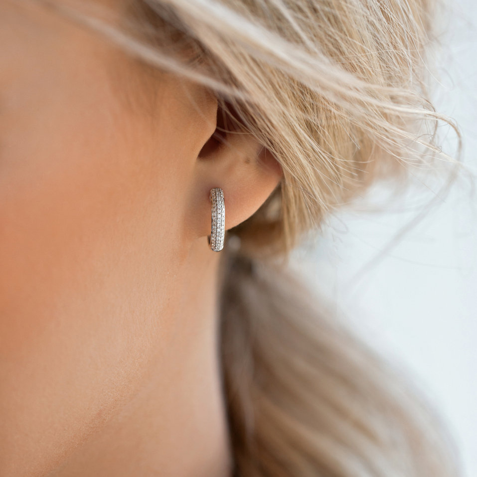 Náušnice s čiernymi diamantmi Eternity Melody