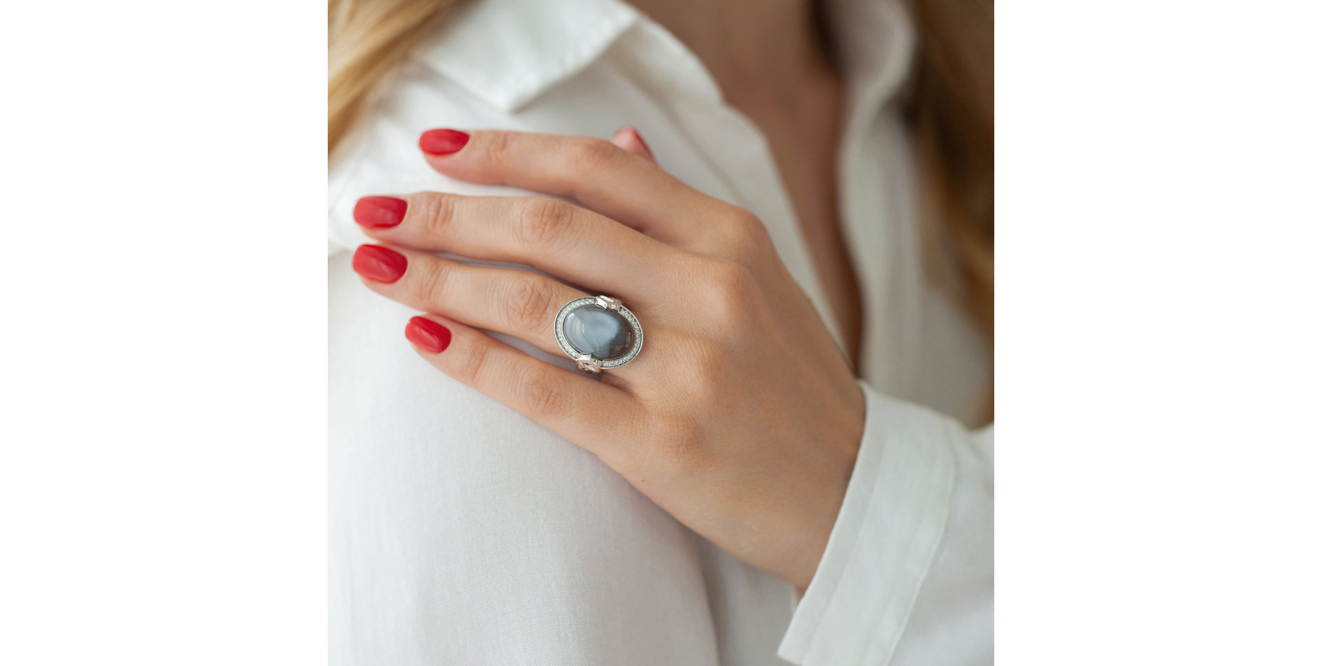 Prsteň s chalcedonom a diamantmi Baroque Passion