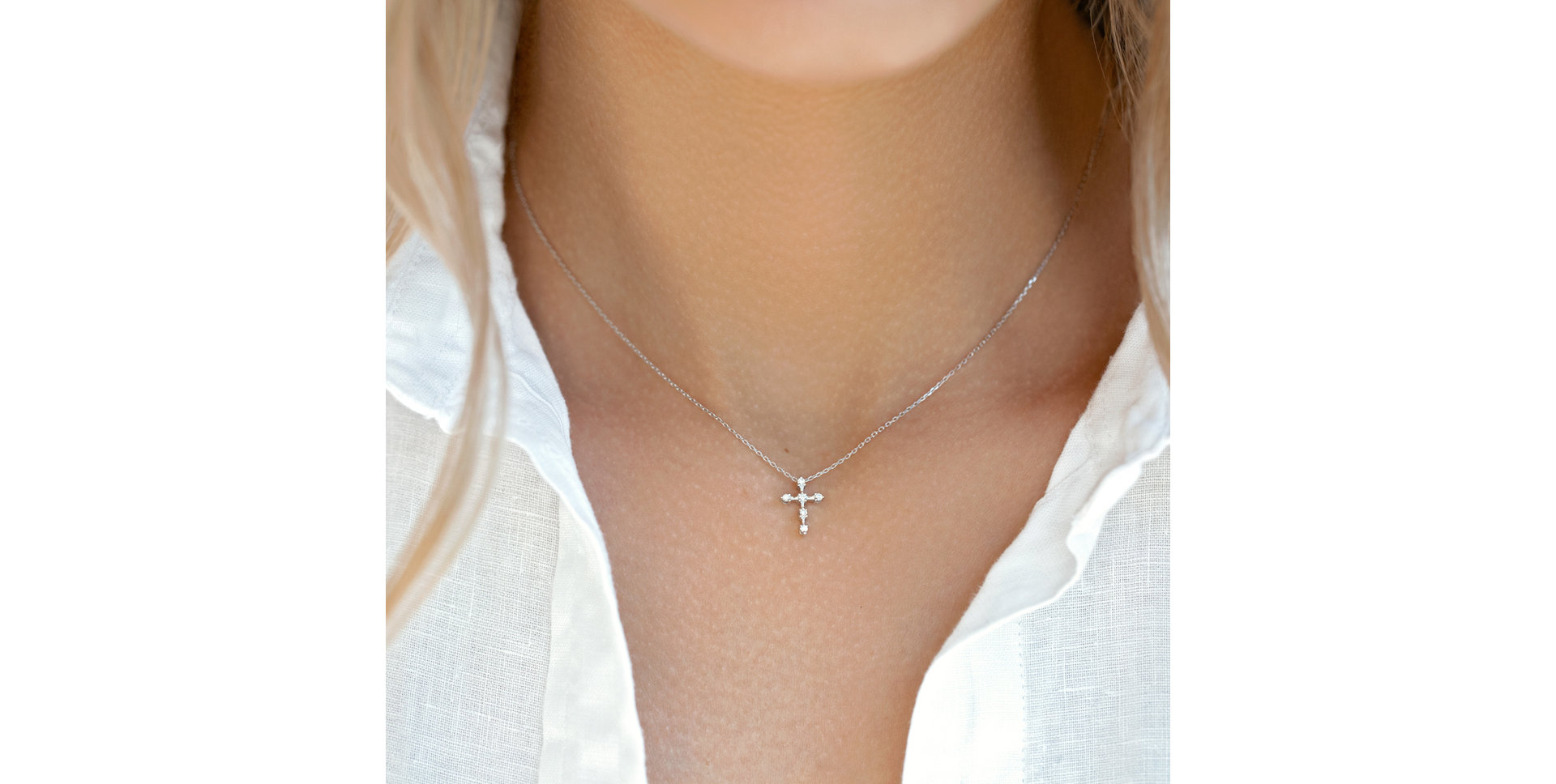 Náhrdelník s diamantmi Sparkling Cross