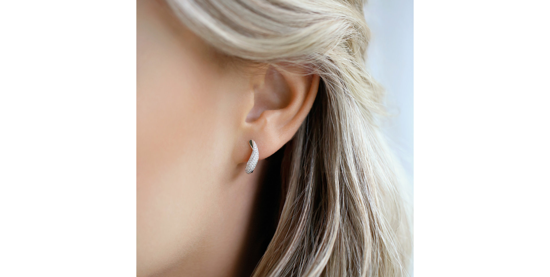 Náušnice s diamantmi Divine Moon