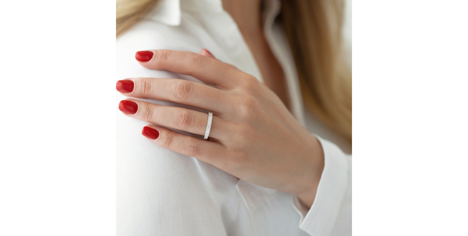 Prsteň s čiernymi diamantmi Infinite Grace