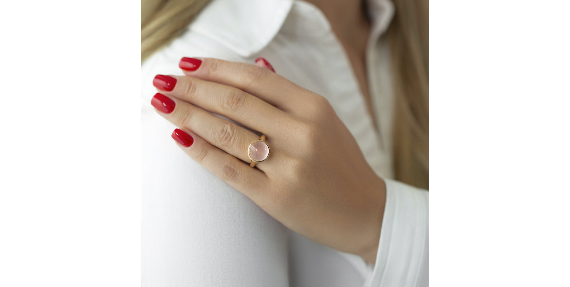 Prsteň s ruženínom a diamantmi Averie