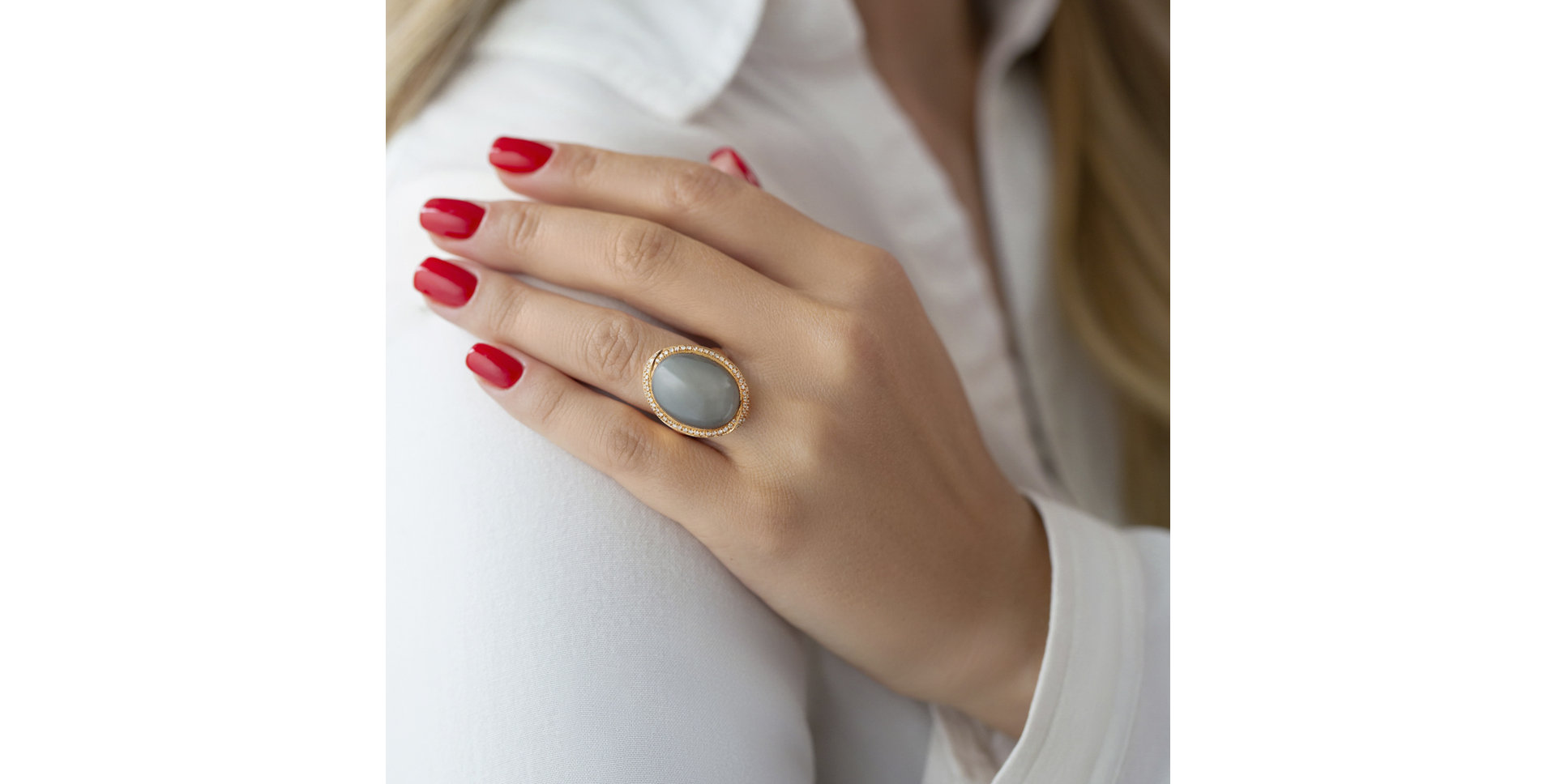 Prsteň s mesačným kameňom a diamantmi Deep River