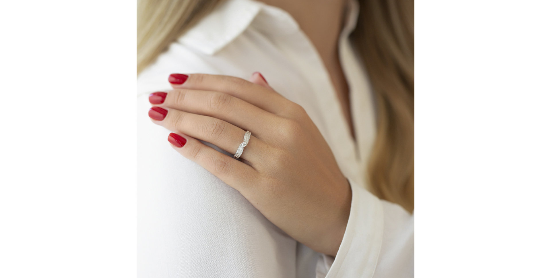 Prsteň s diamantmi Mallory