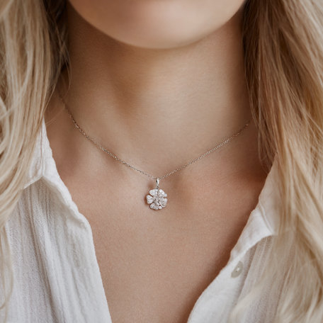 Přívěsok s diamantmi Flower Star