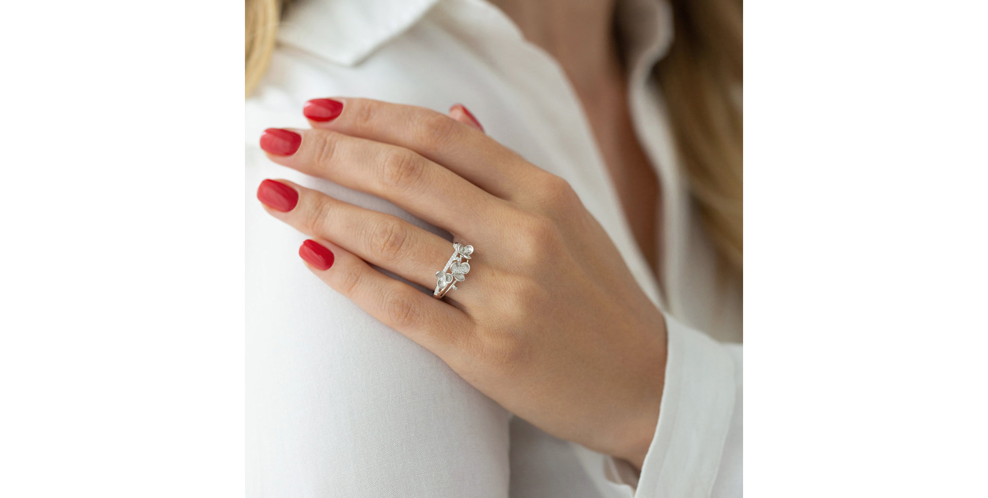 Prsteň s diamantmi Magnolia