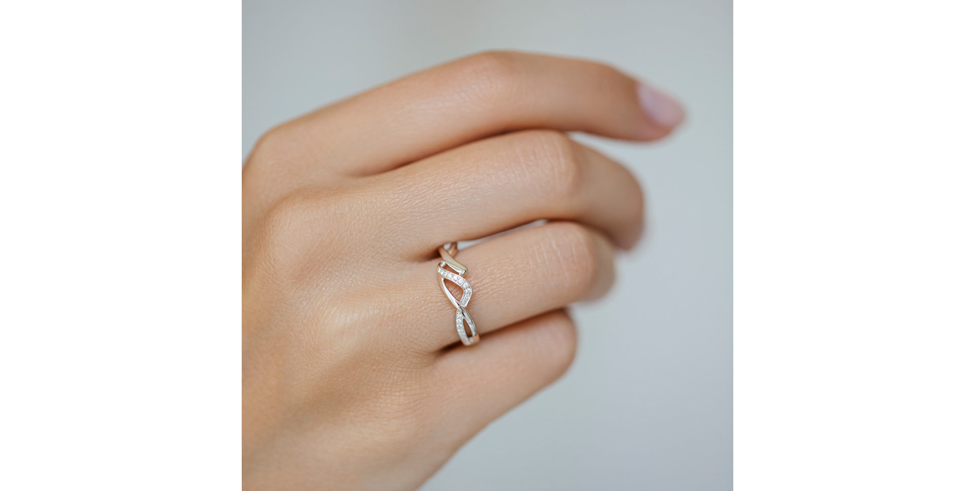 Prsteň s diamantmi Infinite Joy