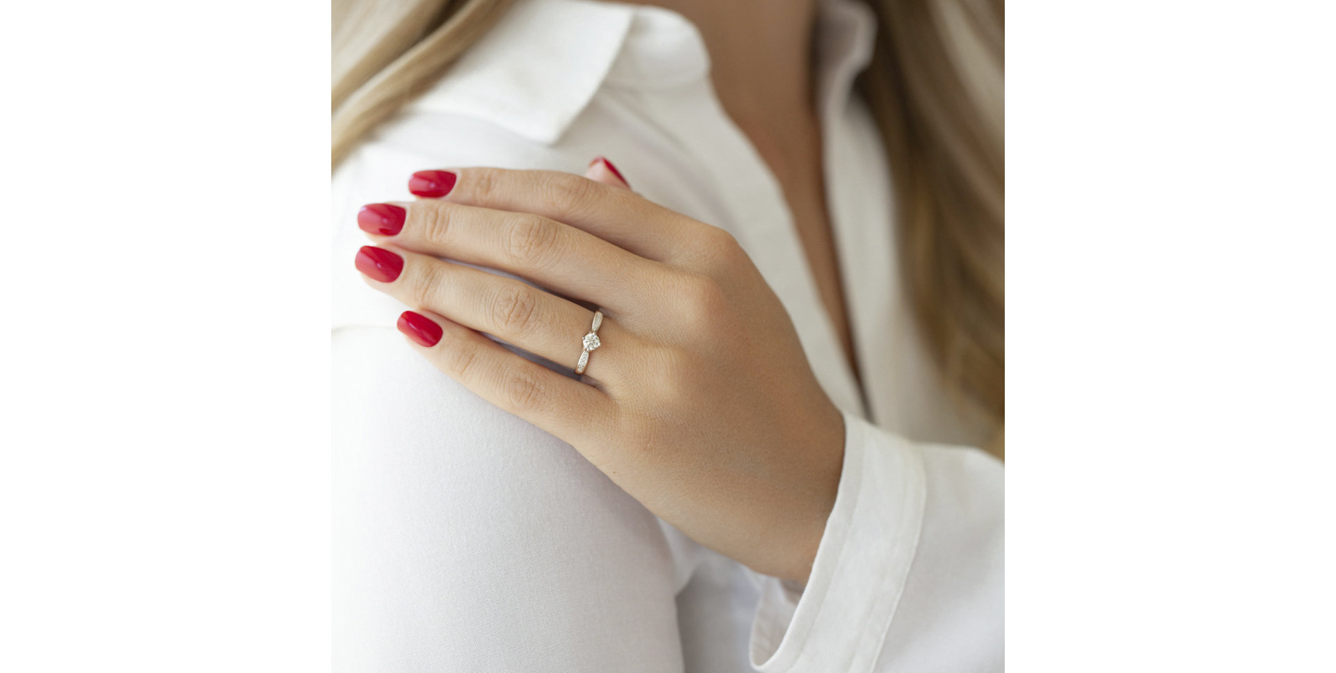 Prsteň s diamantmi Moon King