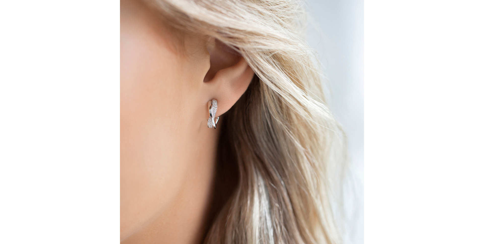 Náušnice s diamantmi Essential Ray