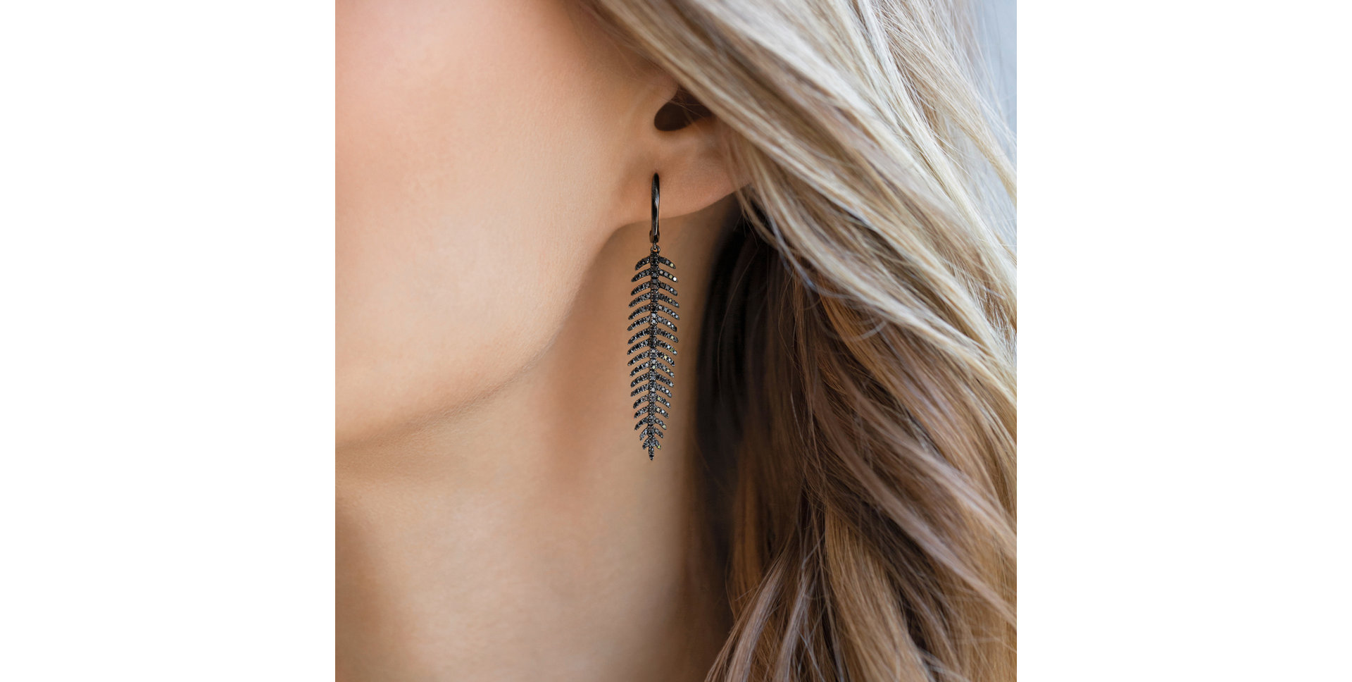 Náušnice s diamantmi Galaxy Feather