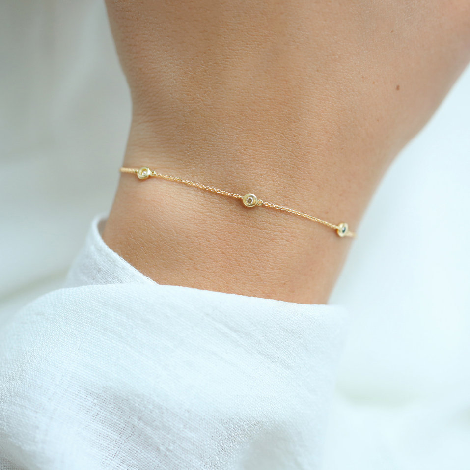 Náramok s bielymi, hnedými a čiernymi diamantmi Dots