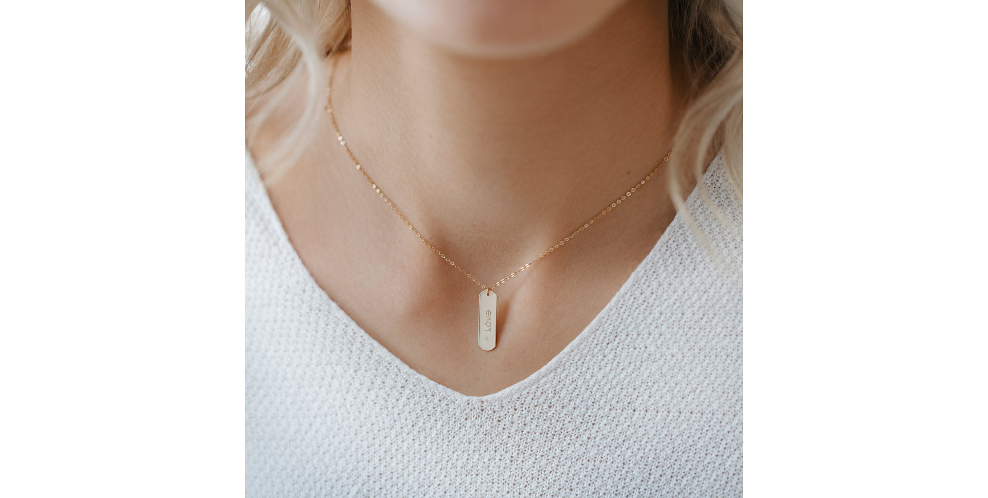 Náhrdelník s diamantom Love Stamp