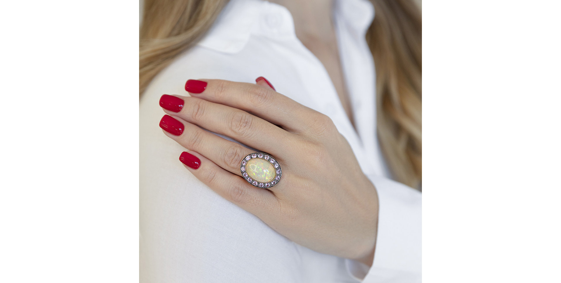 Prsteň s opálom a zafírmi Queen Rosemary