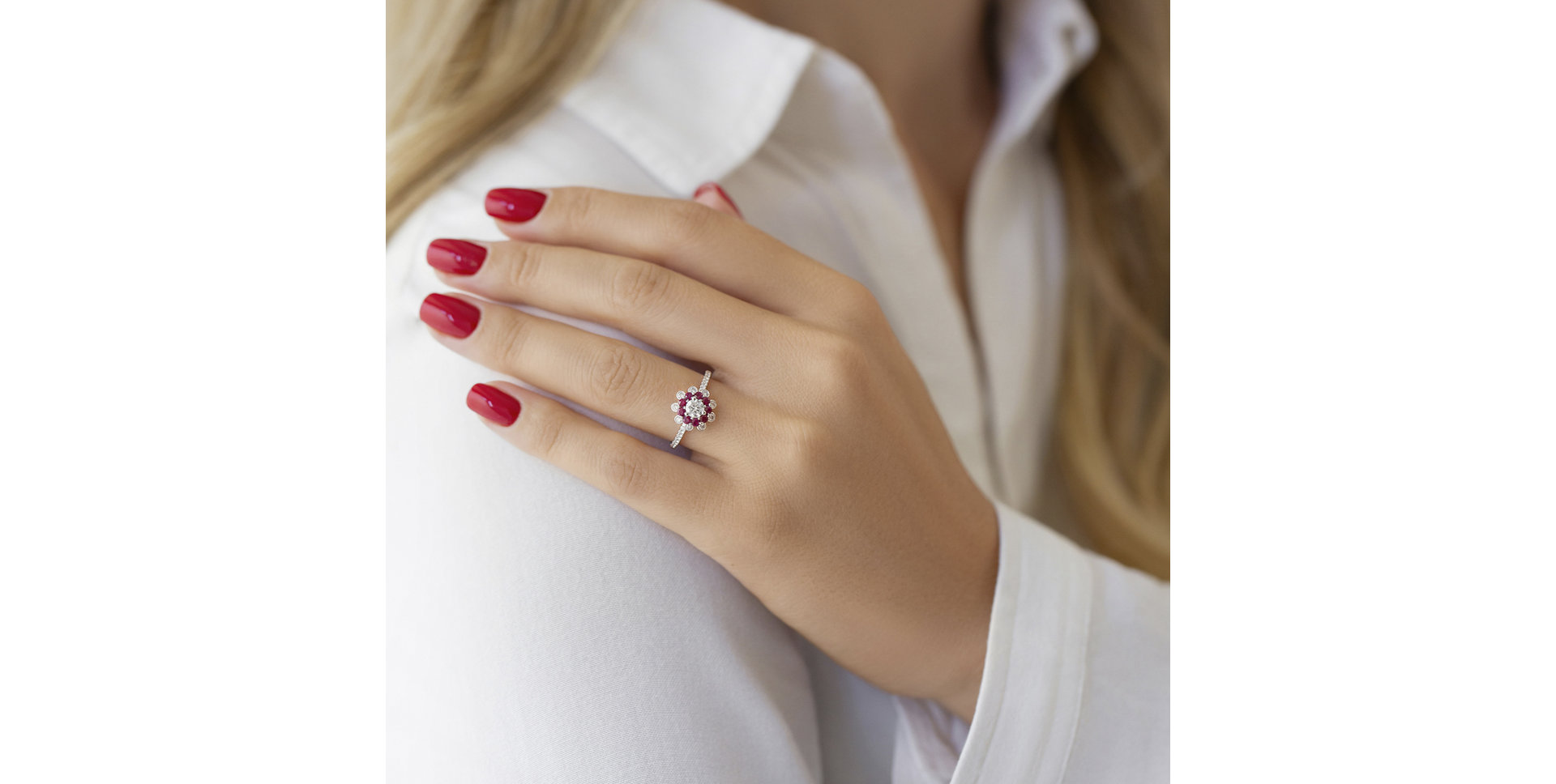Prsteň s diamantmi a rubínmi Adalynn