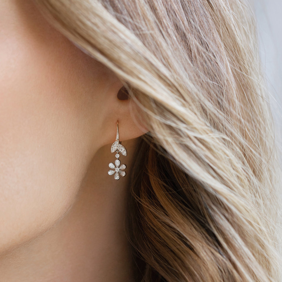 Náušnice s diamantmi Flower Splendour