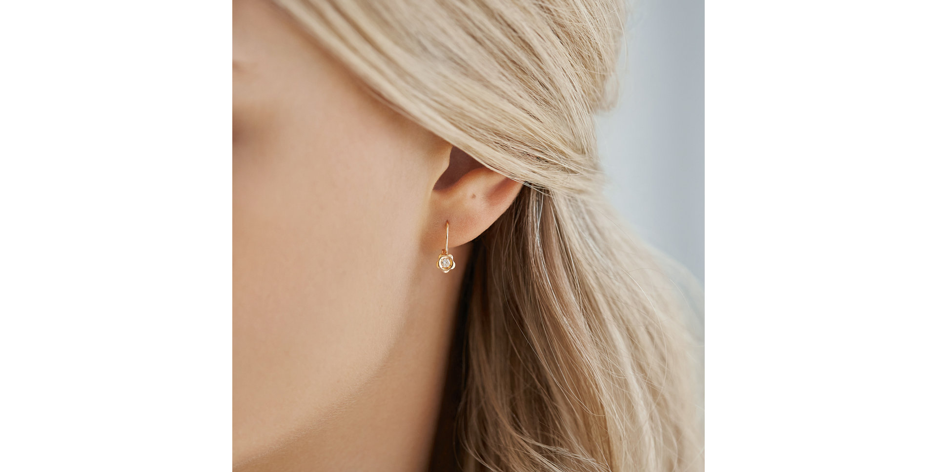 Náušnice s diamantom Flowers