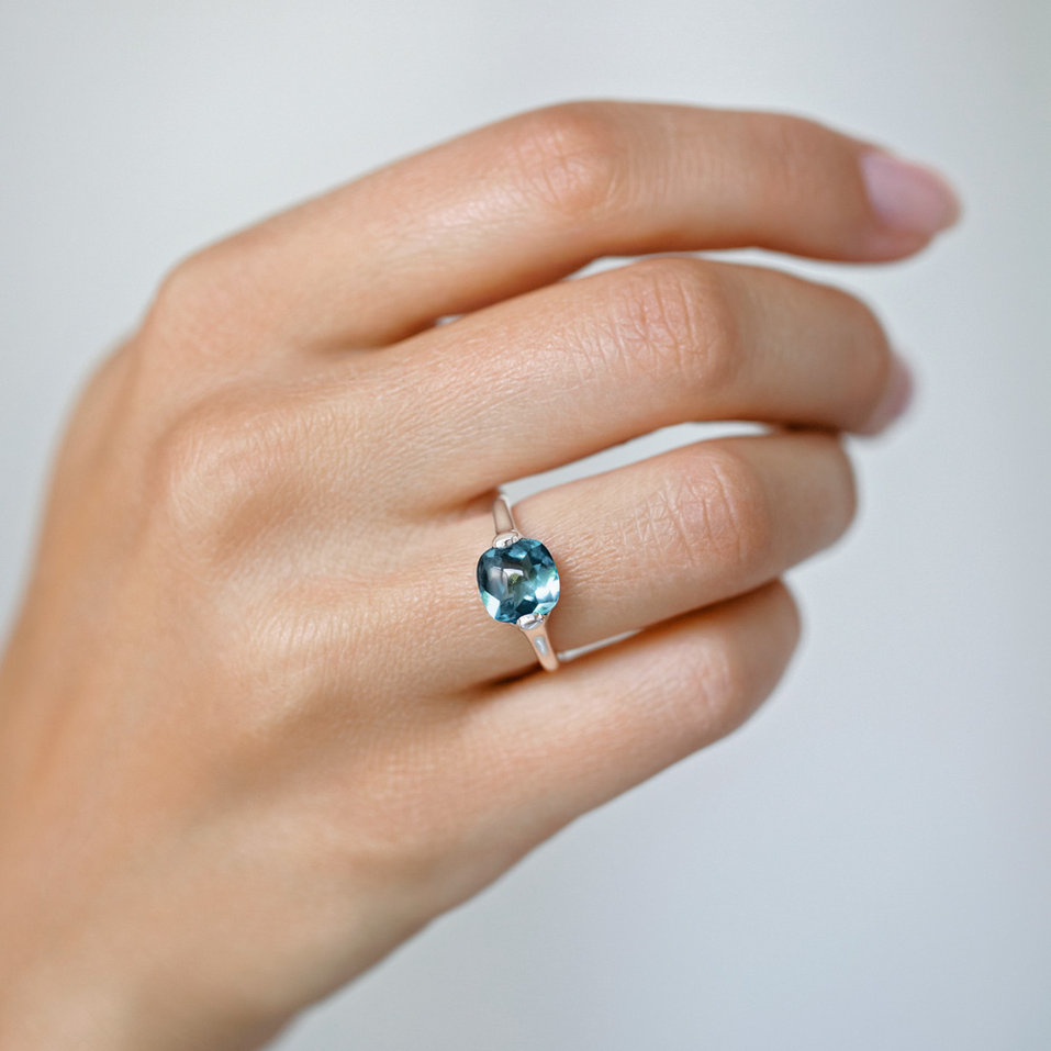 Prsteň s ruženínom Bonbon