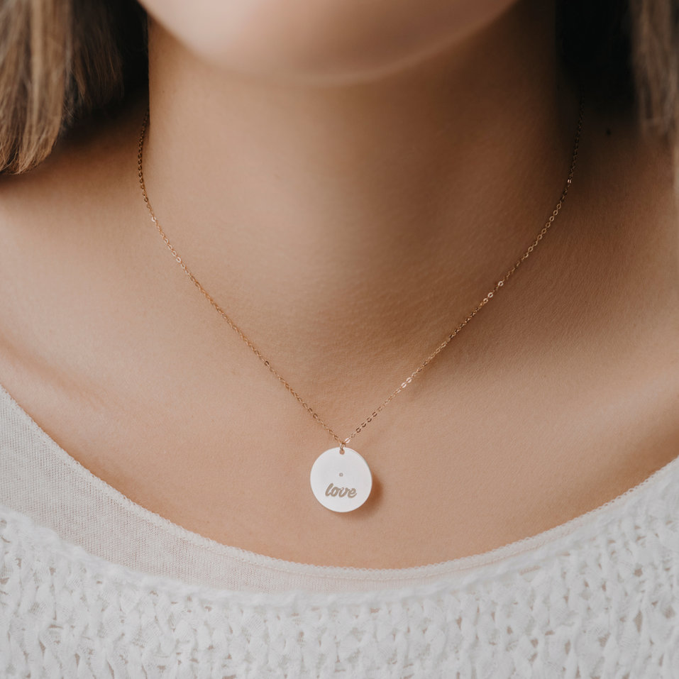 Náhrdelník s diamantom Oval Love