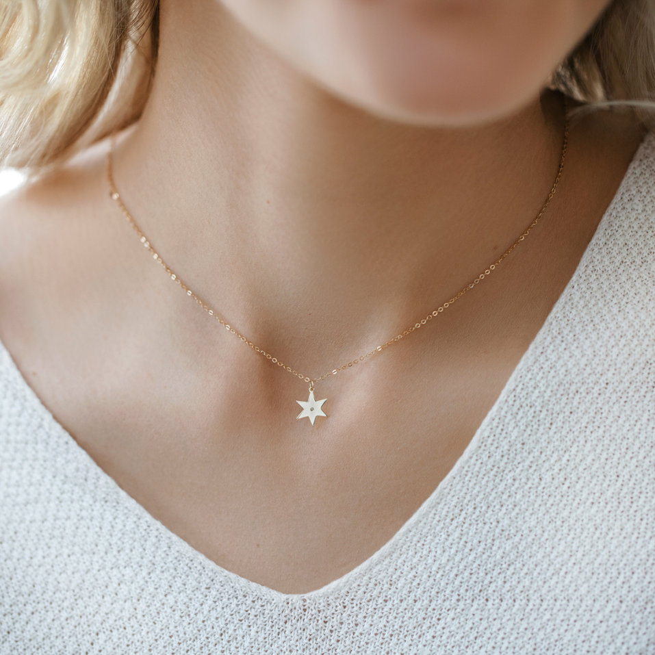 Náhrdelník s diamantom Star