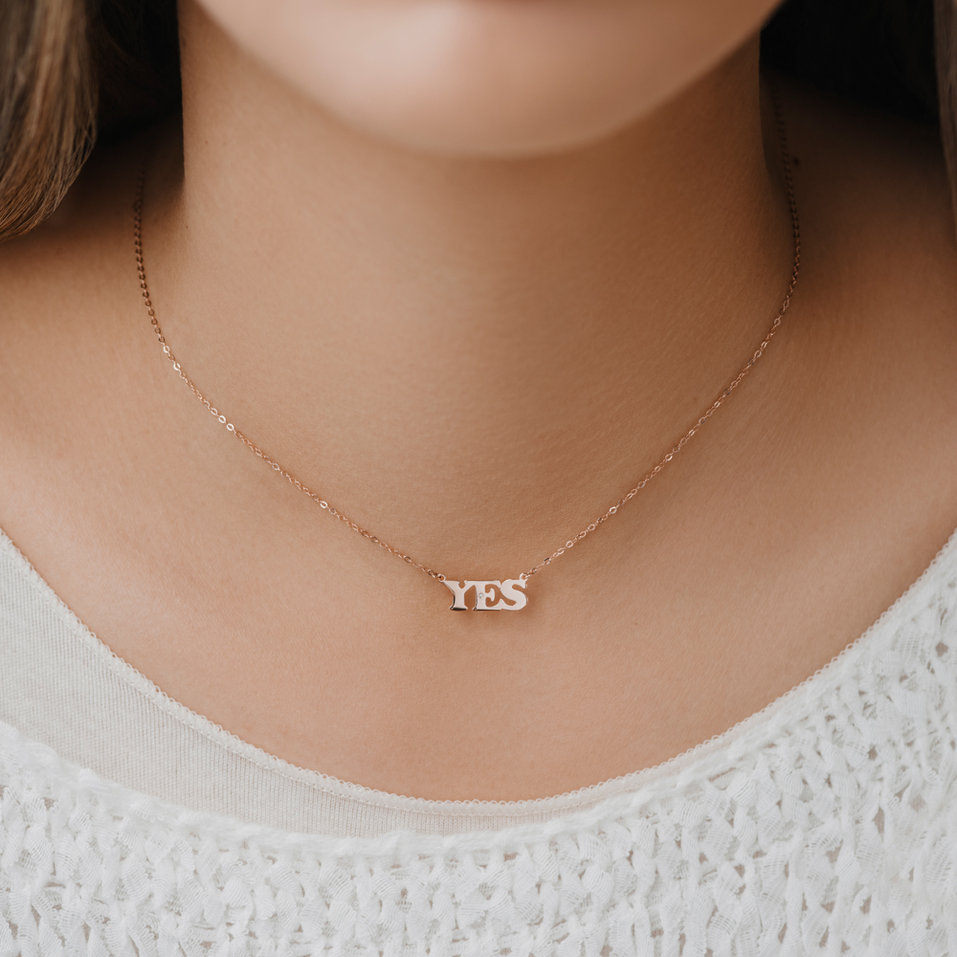 Náhrdelník s diamantom YES