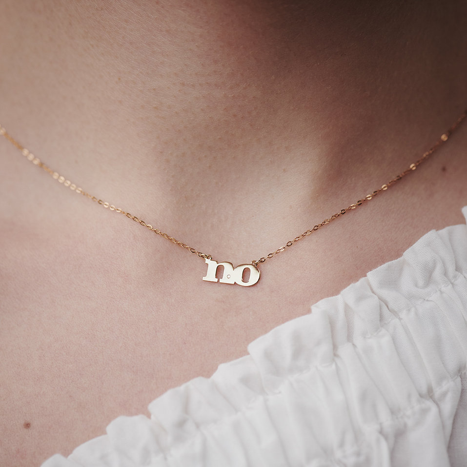 Náhrdelník s diamantom NO