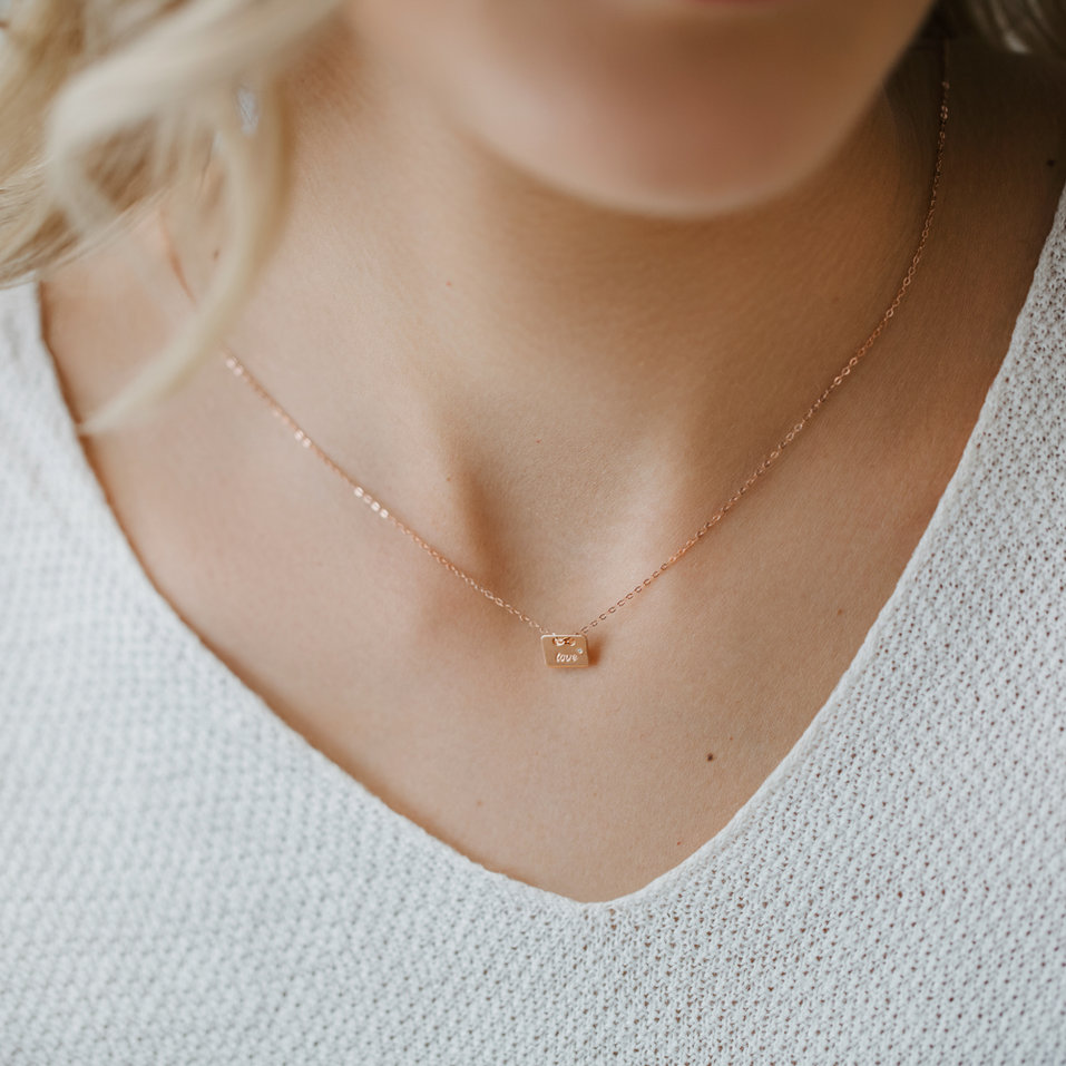 Náhrdelník s diamantom Military Amour