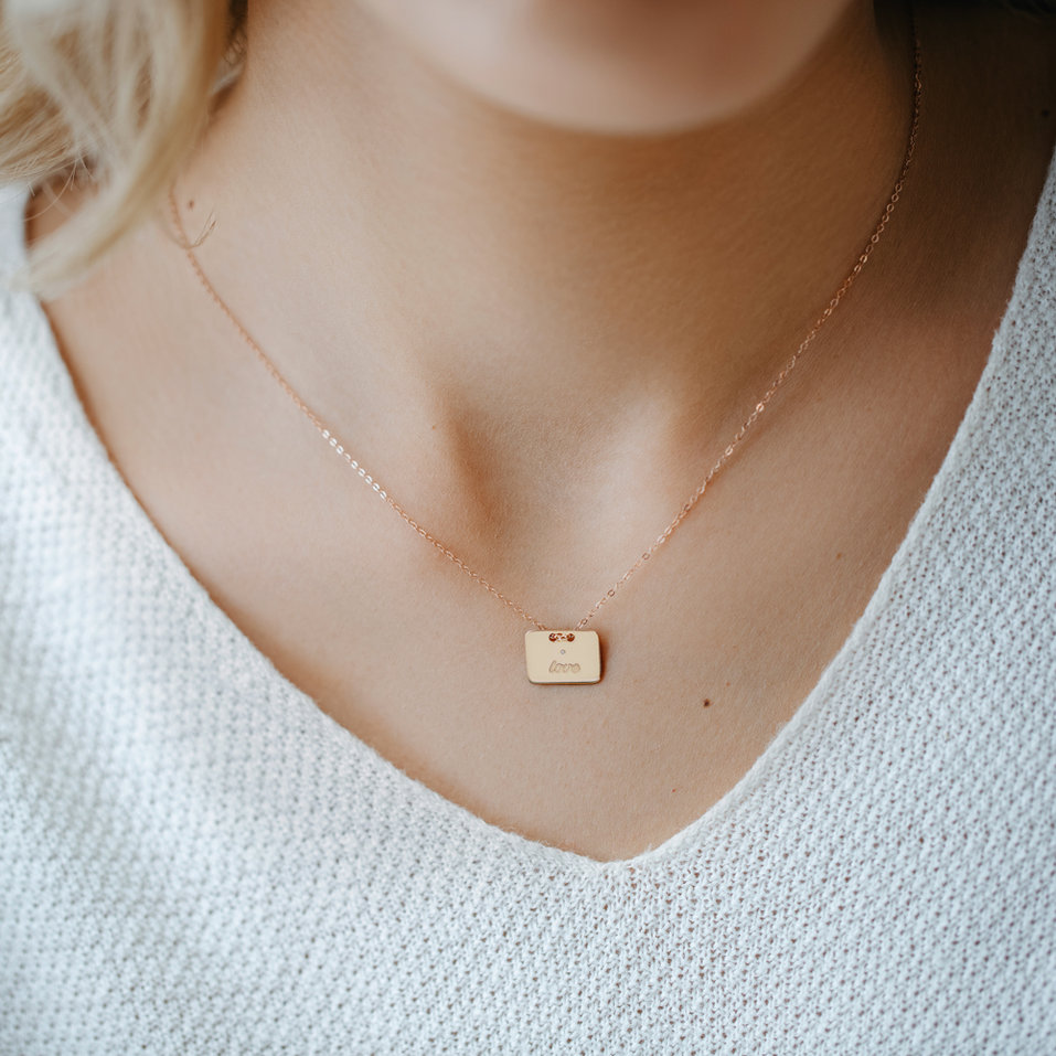 Náhrdelník s diamantom Military Amour