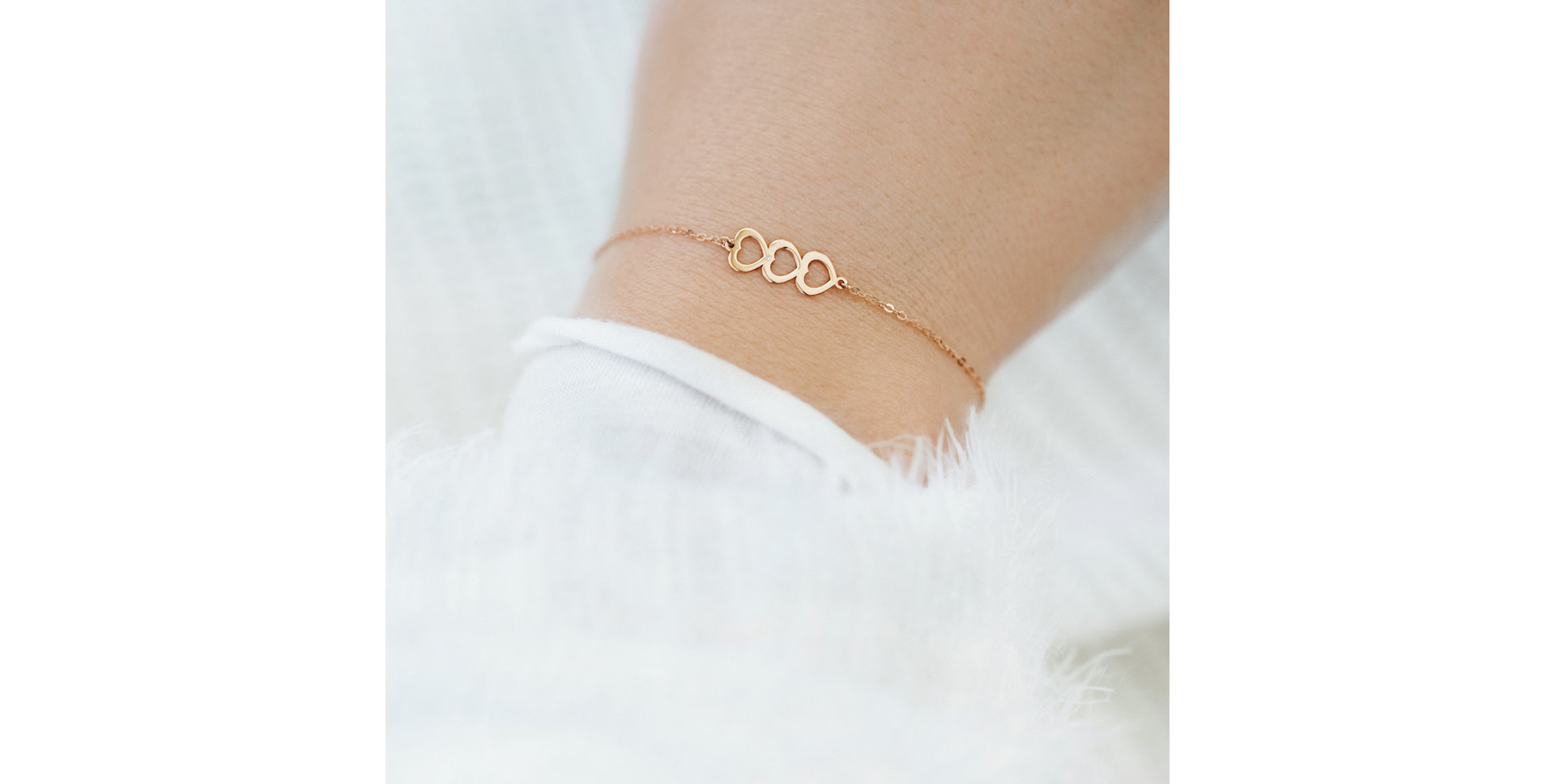 Náramok s diamantom Three Hearts