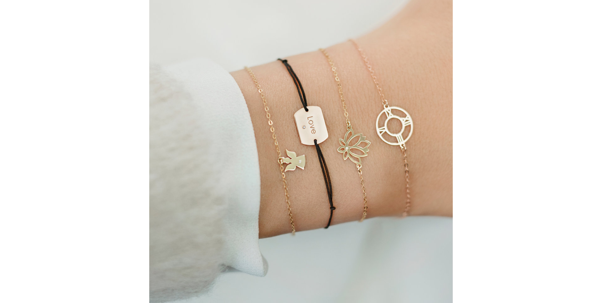 Diamantový náramok so šnúrkou Love Stamp