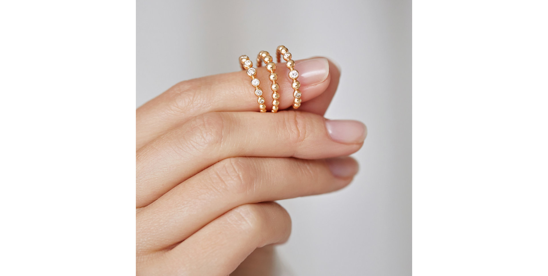 Prsteň s diamantmi a smaragdom Shiny Dots