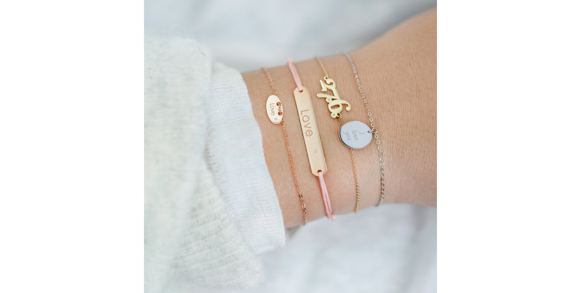 Diamantový náramok so šnúrkou Love