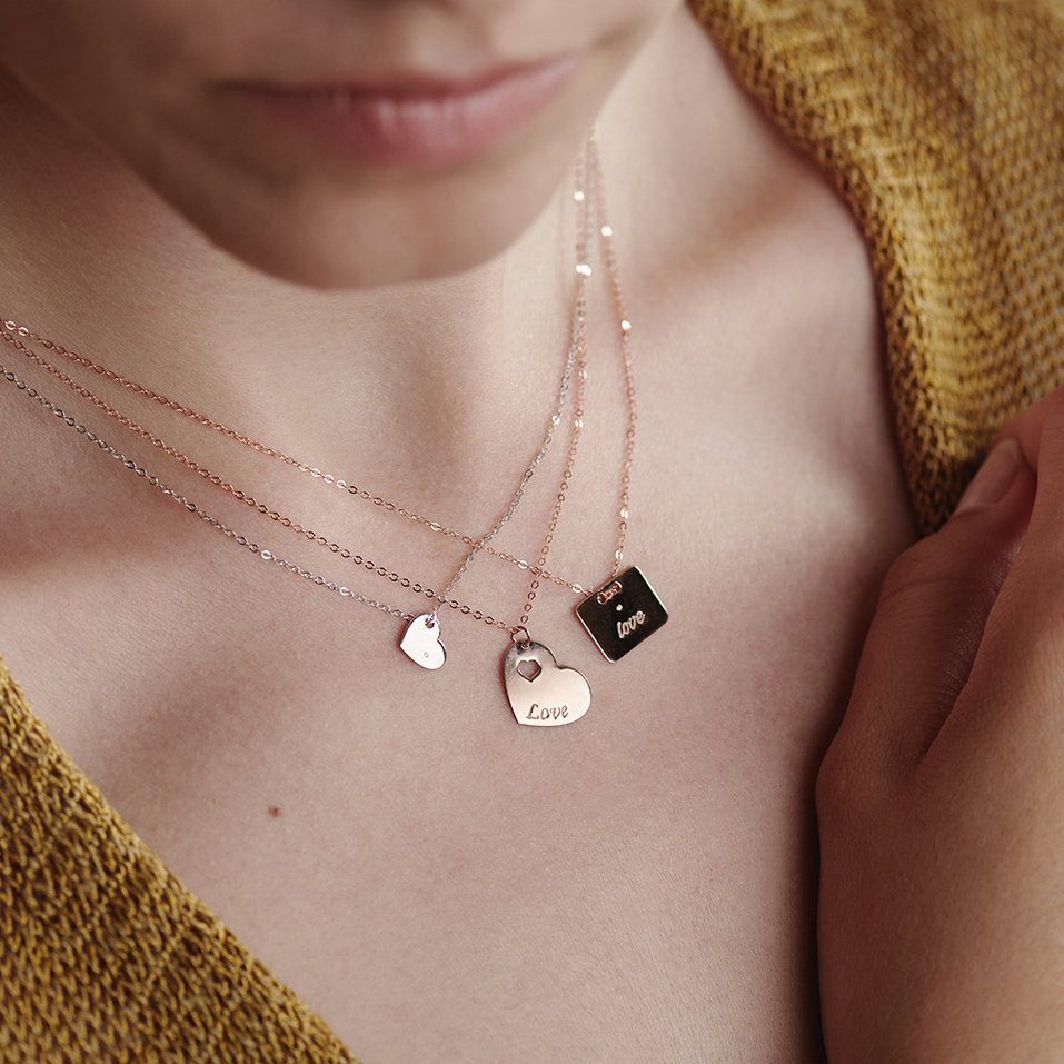 Náhrdelník s diamantom Military Amour