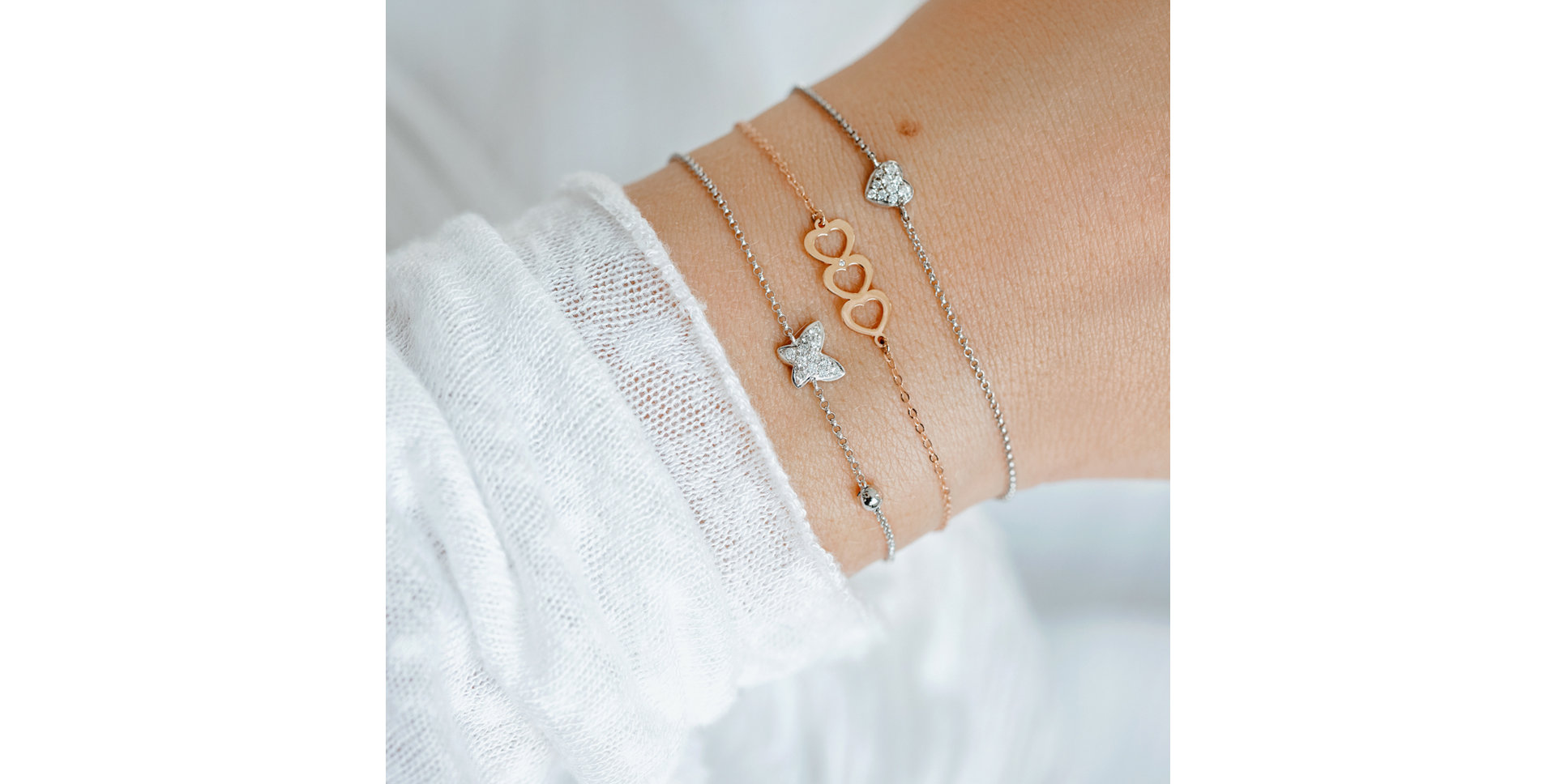 Náramok s diamantom Three Hearts