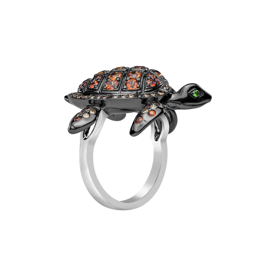 Prsteň s hnedými diamantmi, zafírmi a granátmi Exotic Turtle
