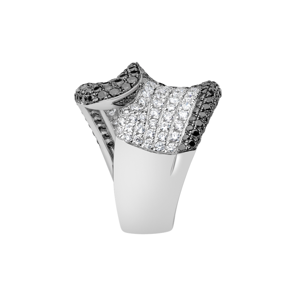 Prsteň s bielymi a čiernymi diamantmi Leah