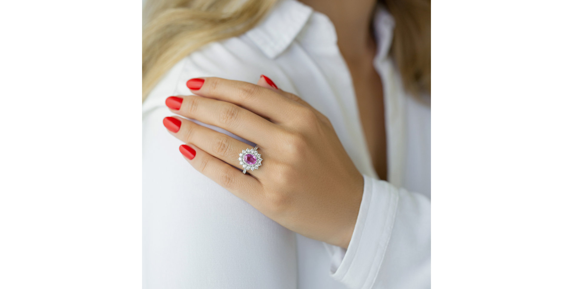 Prsteň s zafírom a diamantmi Royal Isabella