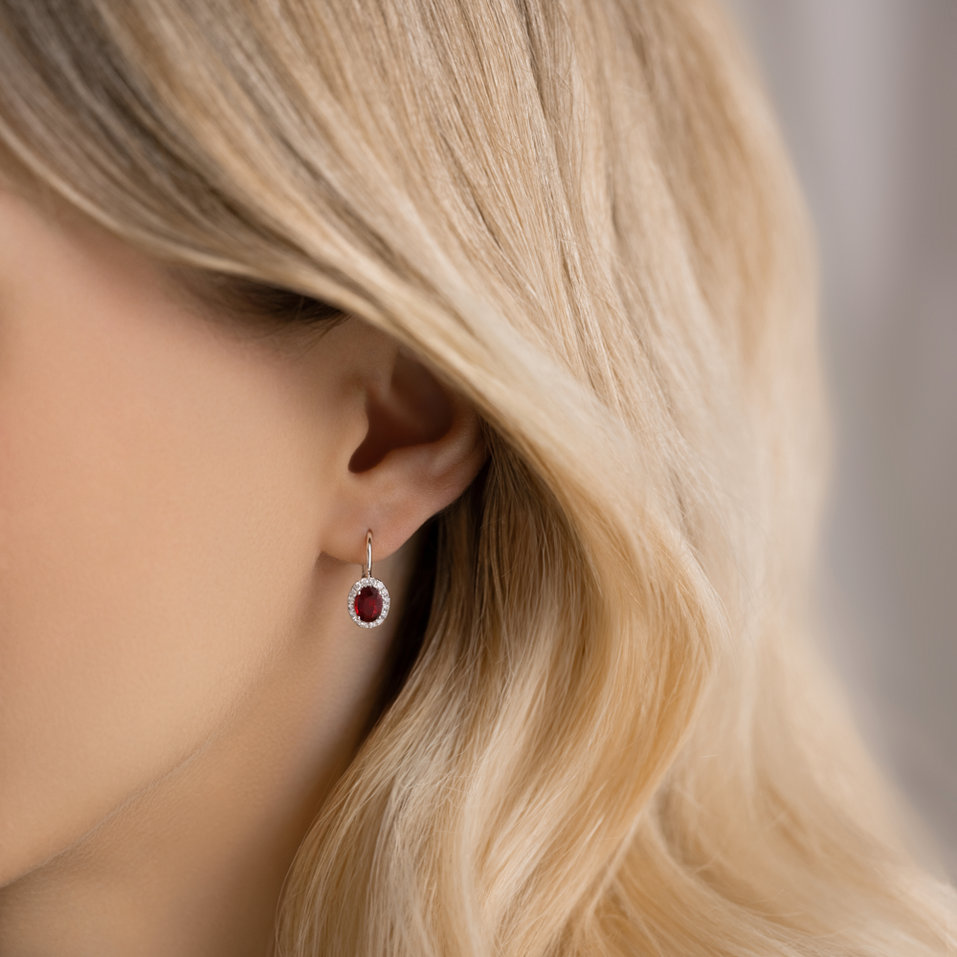 Náušnice s diamantmi a rubínom Imperial Allegory