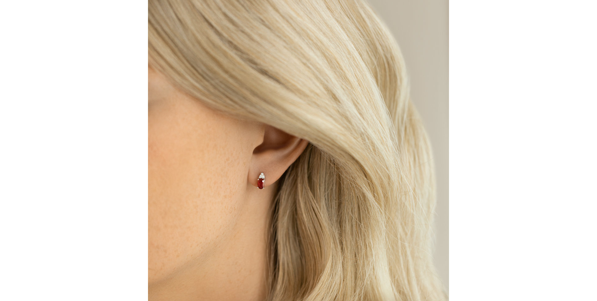 Náušnice s rubínom a diamantmi Mystery Secrets