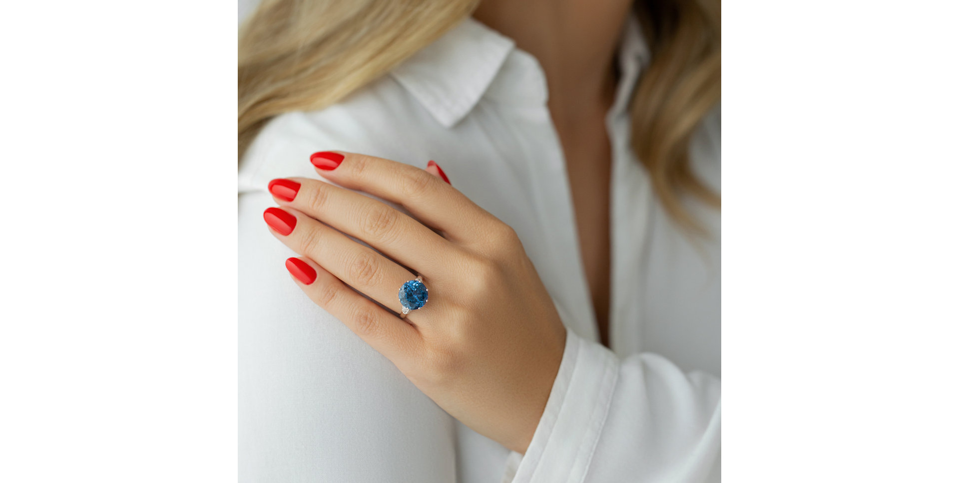 Prsteň s tanzanitom a diamantmi Magic Gentility