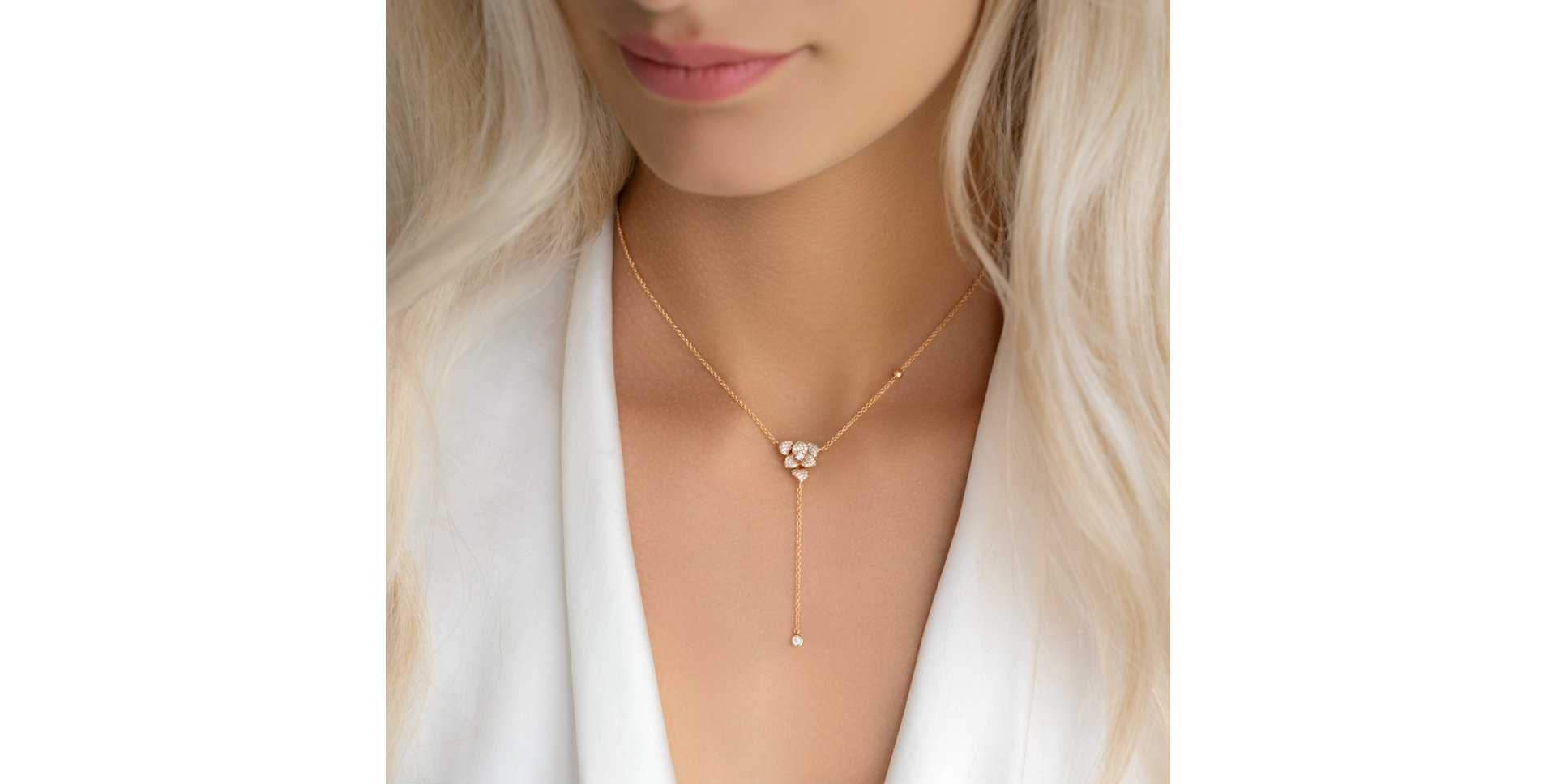 Náhrdelník s diamantmi Petal Sparkle