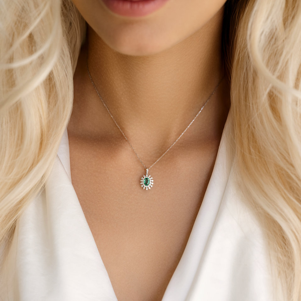 Přívěsok so smaragdom a diamantmi Royal Impression