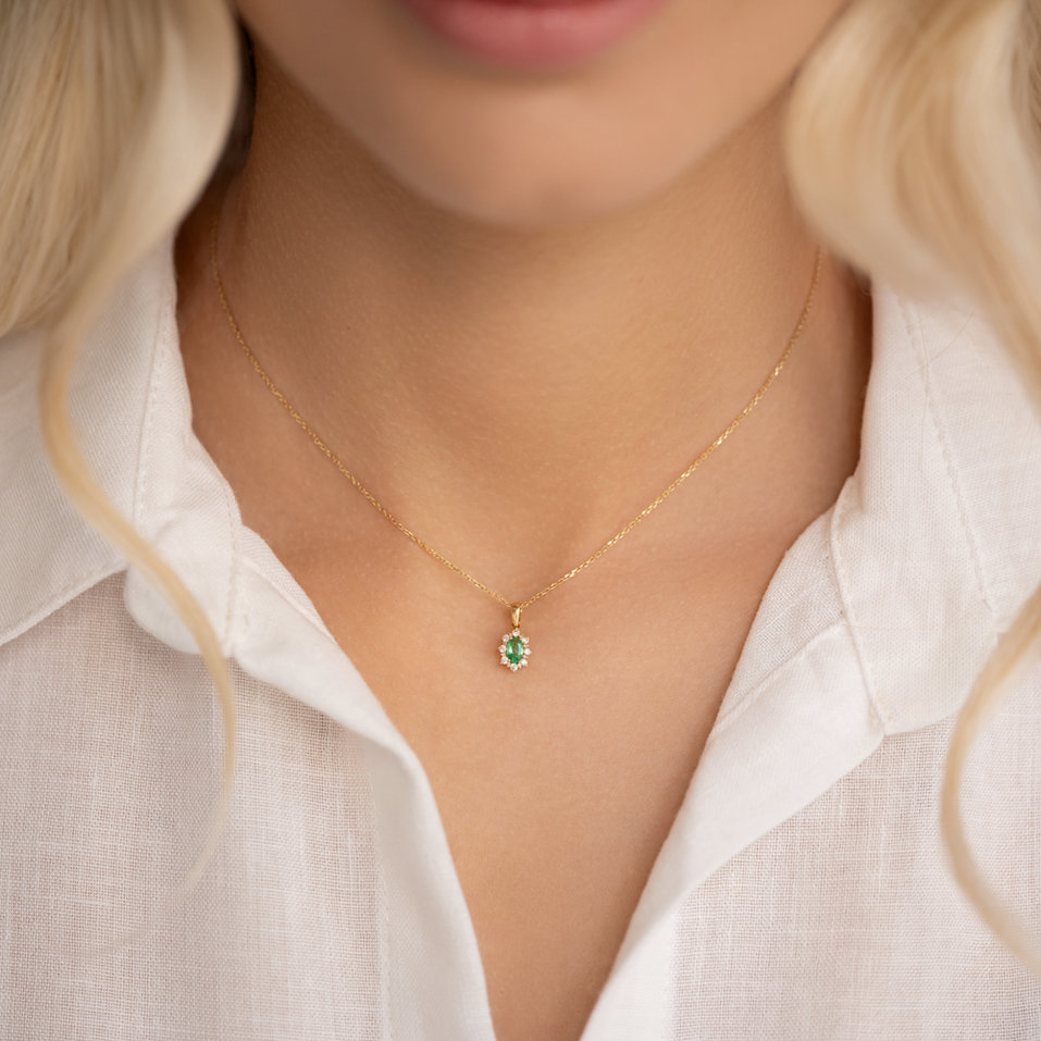 Prívesok s rubínom a diamantmi Princess