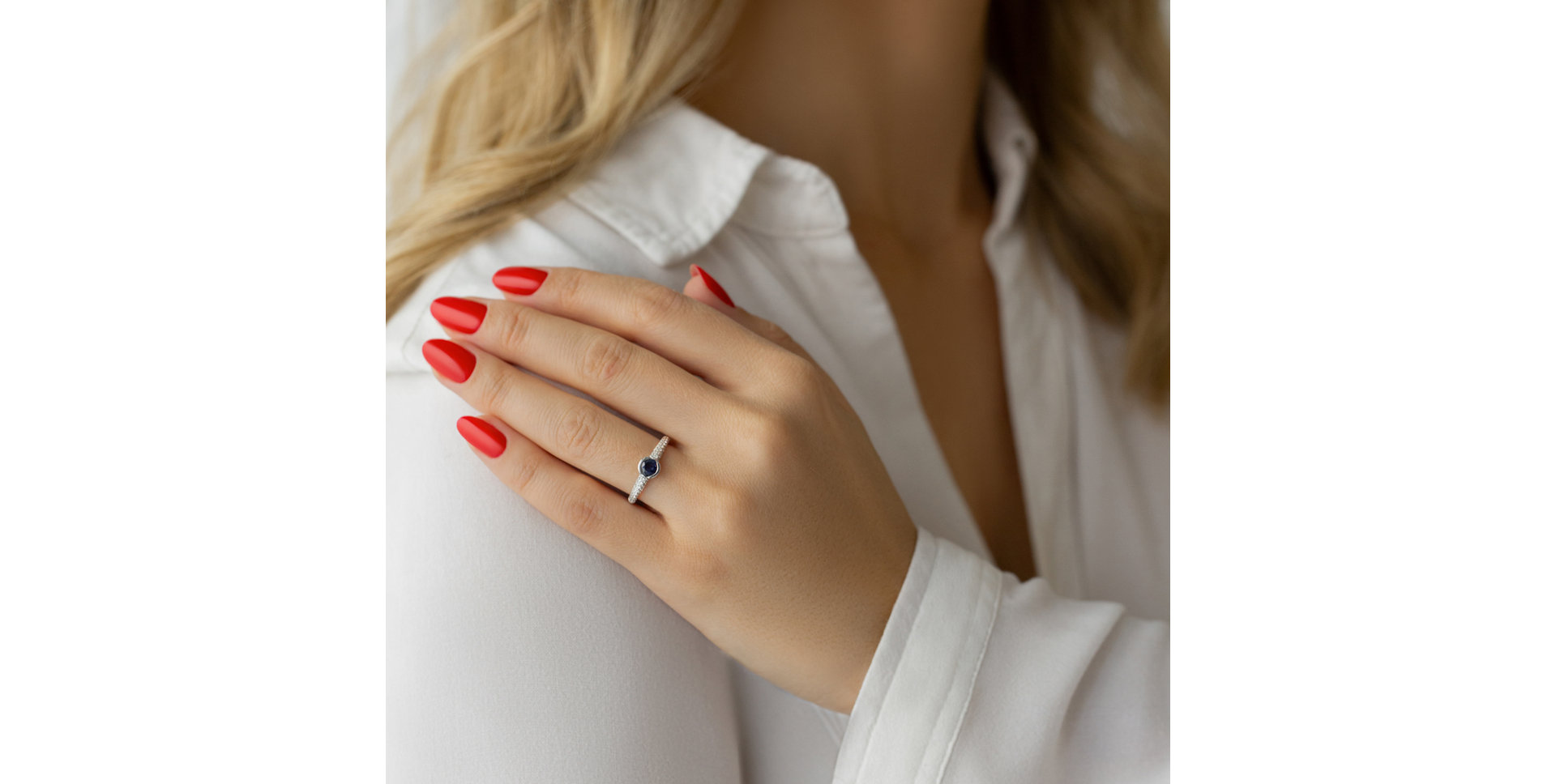 Prsteň s zafírom a diamantmi Octavie