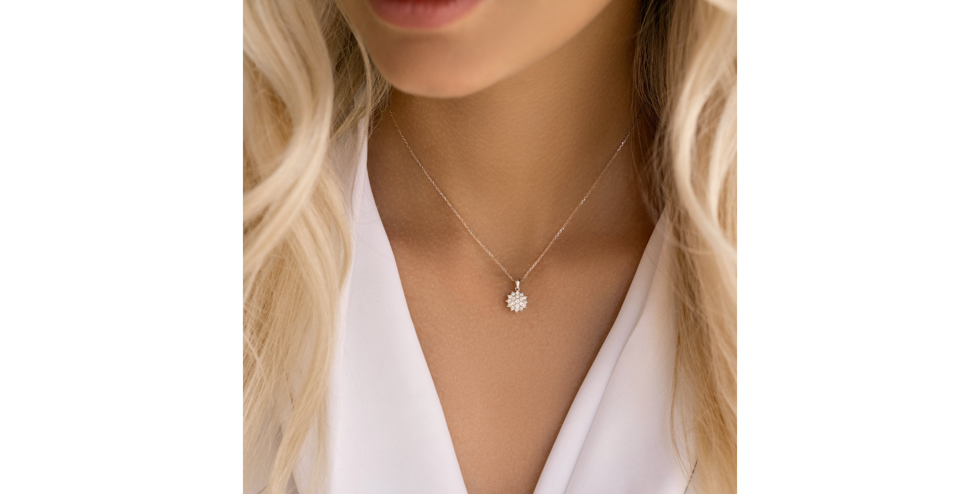 Přívěsok s diamantmi Delicate Star