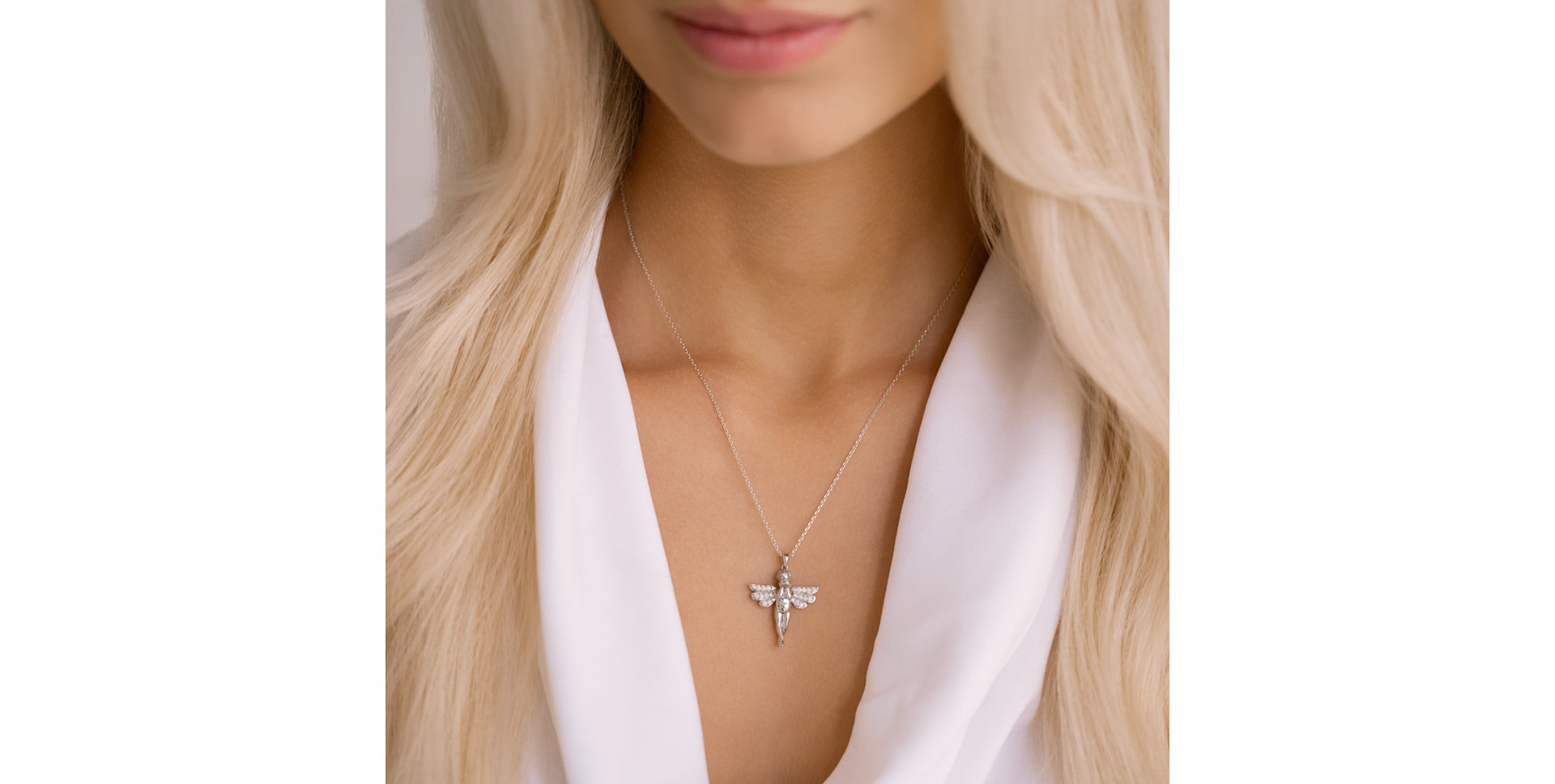 Prívesok s diamantmi Glossy Angel
