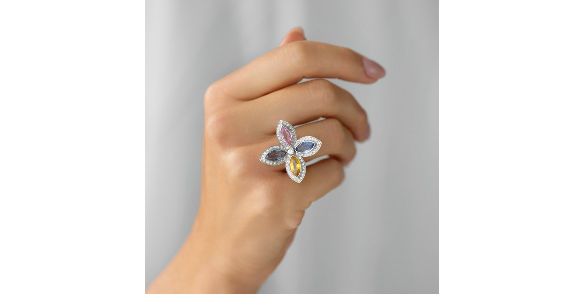 Prsteň s diamantmi a zafírmi Blooming Beauty