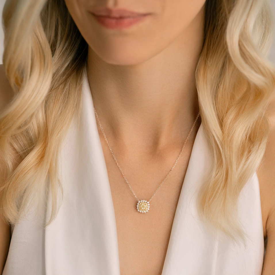 Náhrdelník s bielymi a žltými diamantmi Sun Goddess
