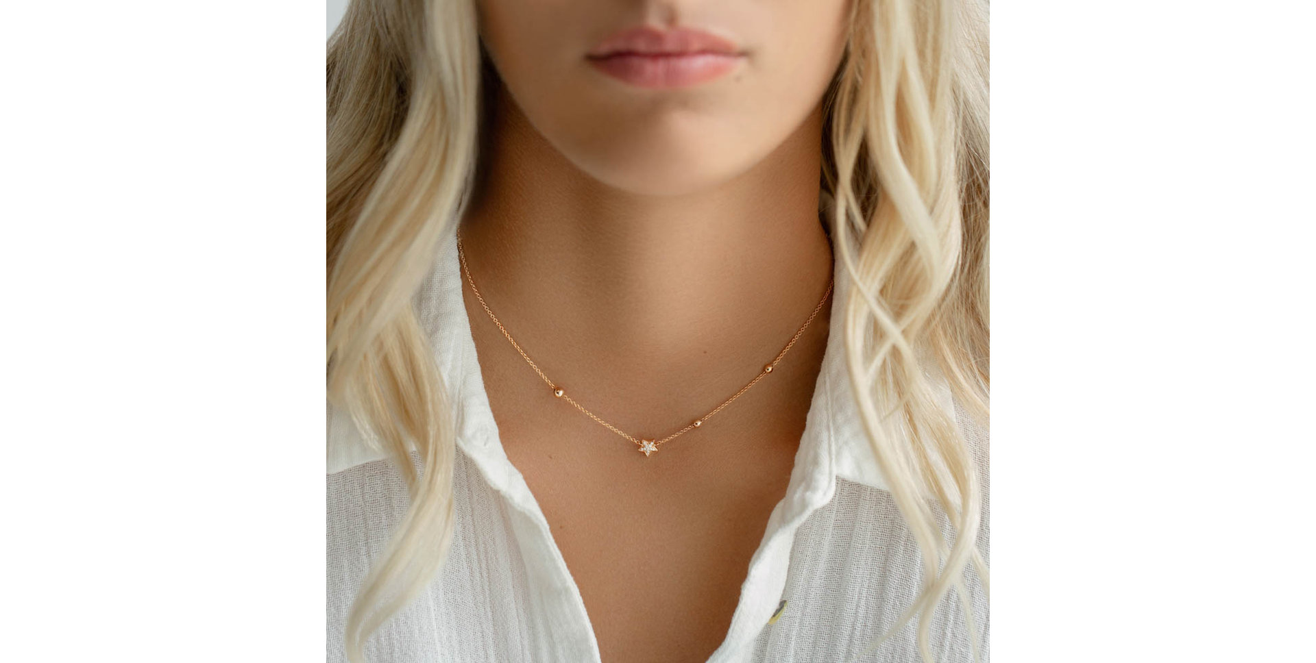 Náhrdelník s čiernymi a bielymi diamantmi Star Waterfall